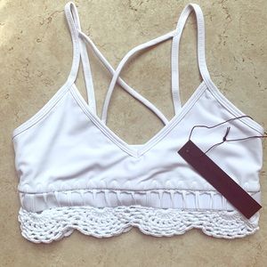 Carbon 38 crochet banded lette sports bra